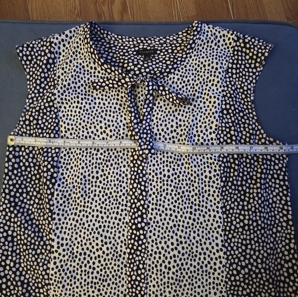 Talbots Women’s Blouse - Picture 7 of 10